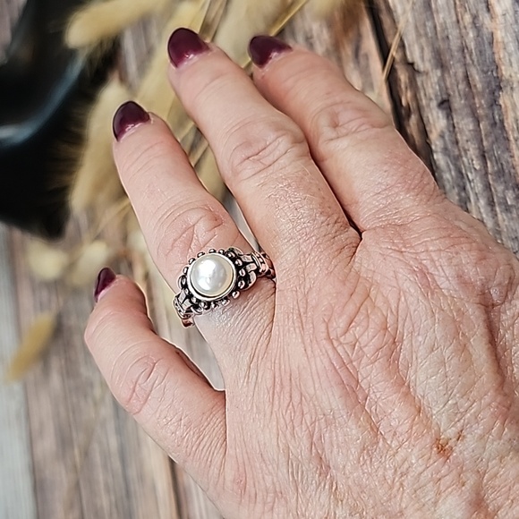 STERLING SILVER ANTIQUE BLACK FLUR DE LIS FAUX PEARL FASHION RING - Picture 9 of 10